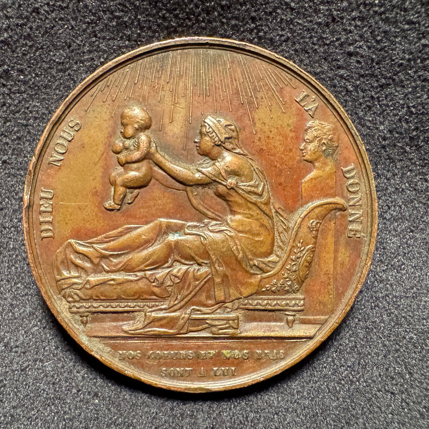 Médaille ancienne en bronze « naissance du Duc de Chambord - 29 septembre 1820 »