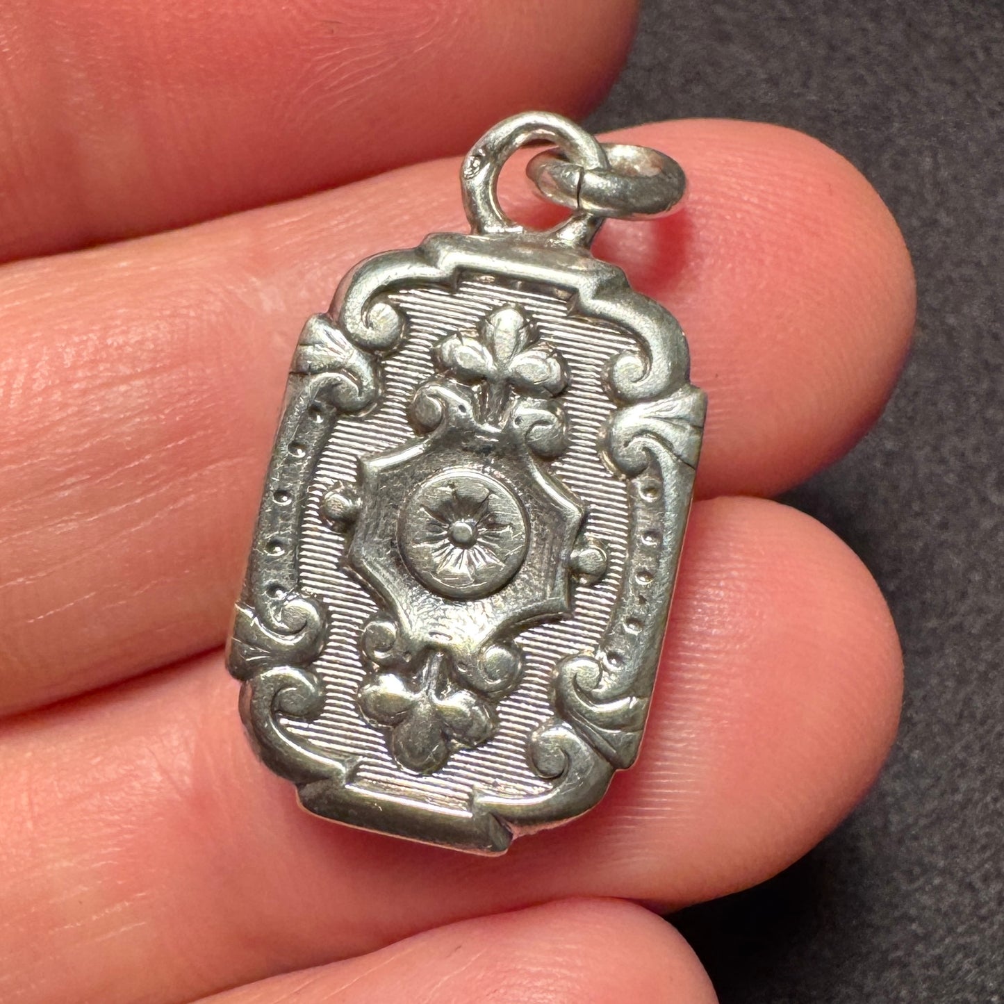 Pendentif ancien en Argent XIXe