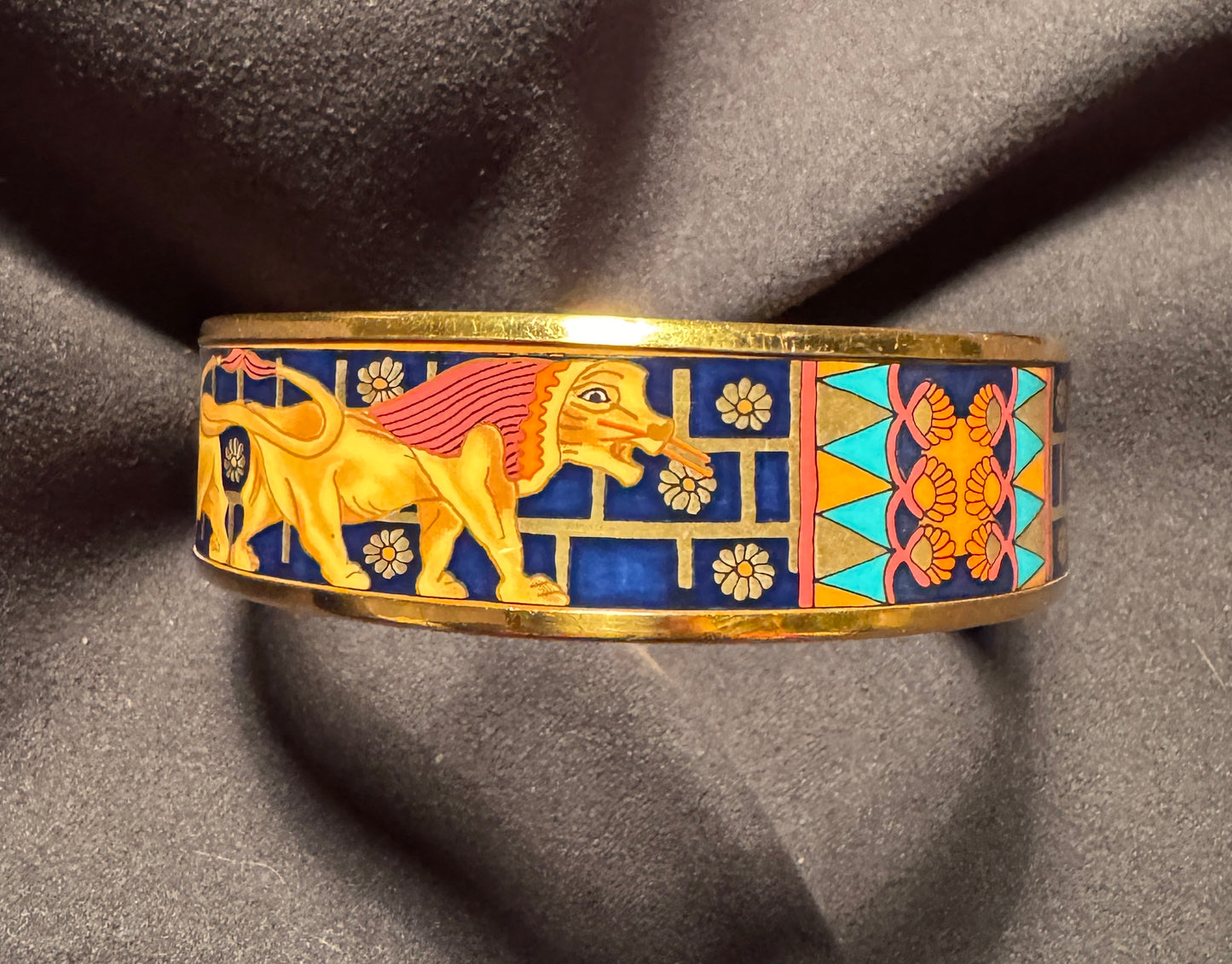 Bracelet émaillé bleu HERMÈS - « les lions » - métal doré