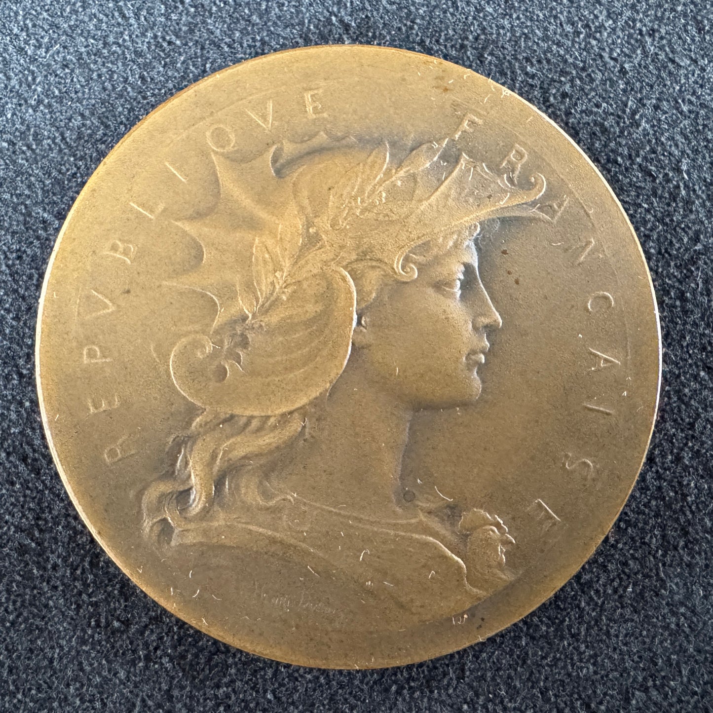 Médaille ancienne en bronze « société de tir de Dreux » par Henri Dubois