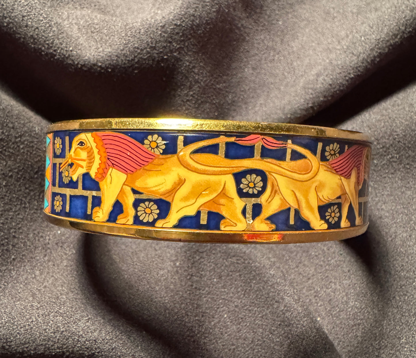 Bracelet émaillé bleu HERMÈS - « les lions » - métal doré