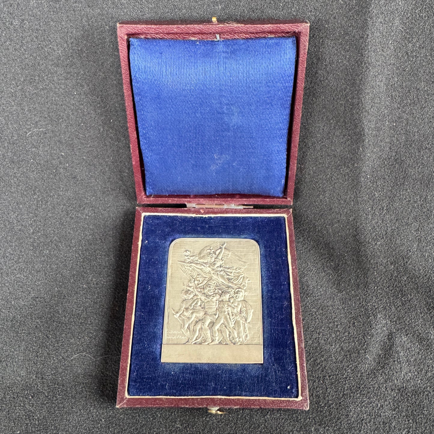 Plaque Médaille ancienne en bronze argenté « société de tir de Dreux » par Dubois