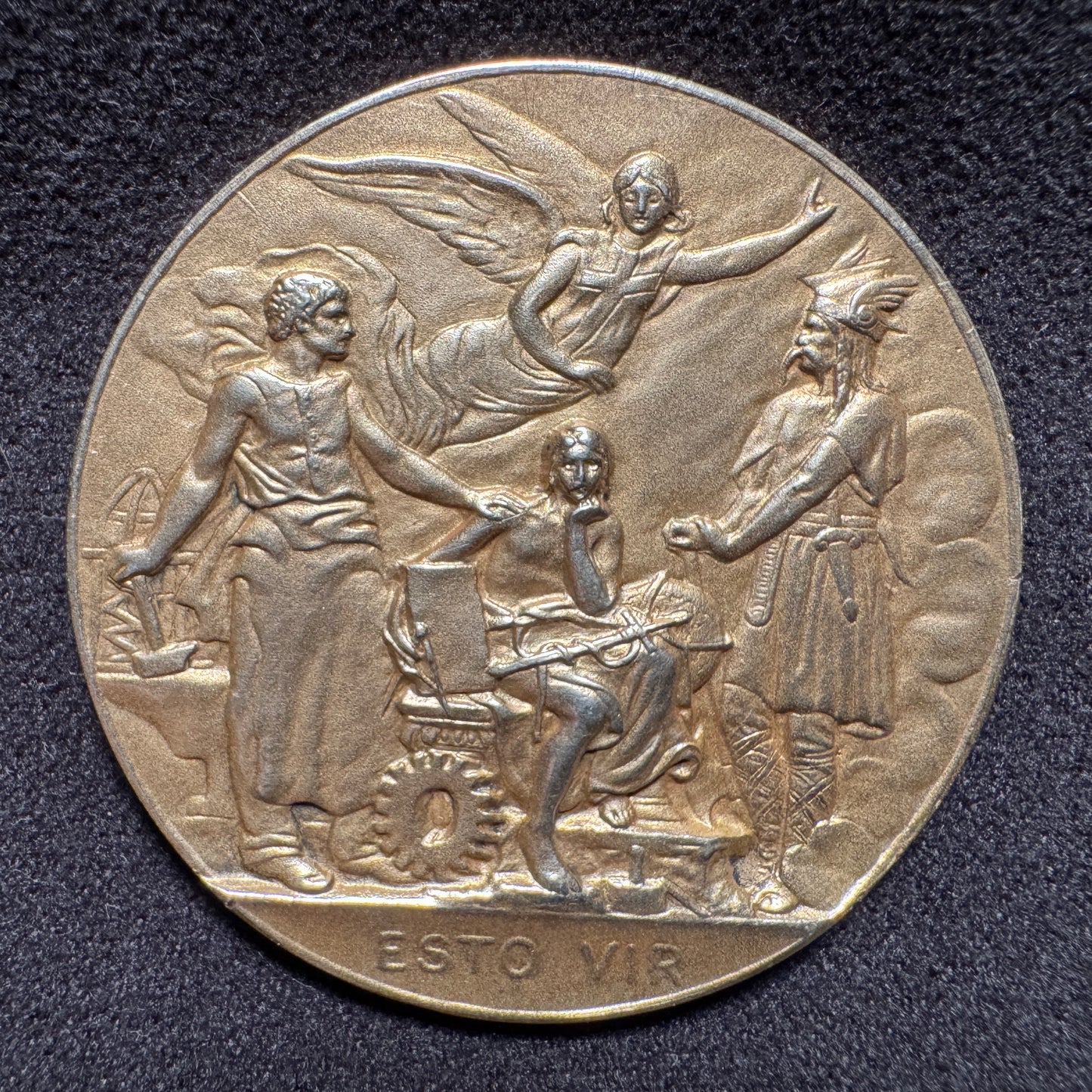 Médaille ancienne en vermeil « ESTO VIR - ange victoire »